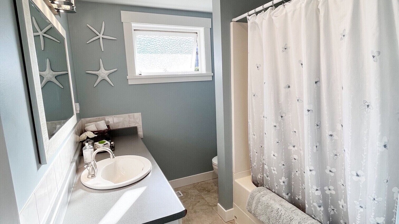 Photo of Bathroom in Regional District of Nanaimo