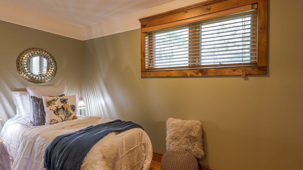 Photo of Bedroom in Trent Lakes