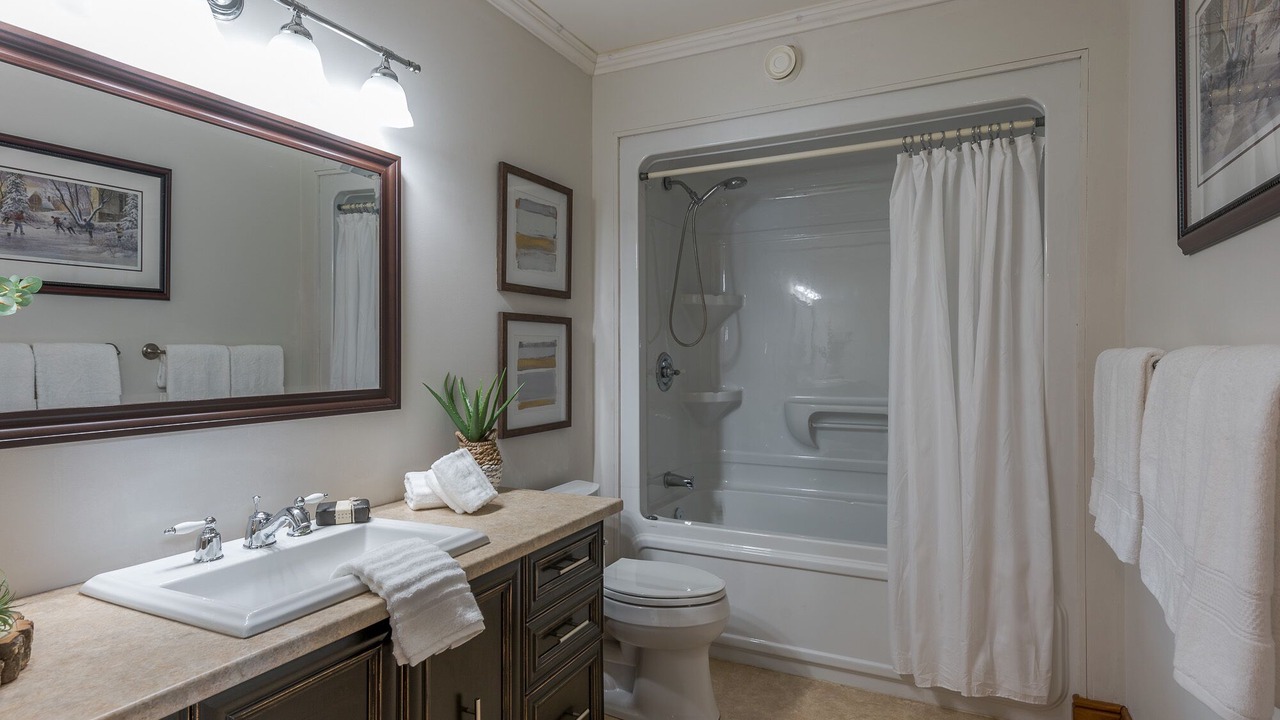 Photo of Bathroom in Trent Lakes