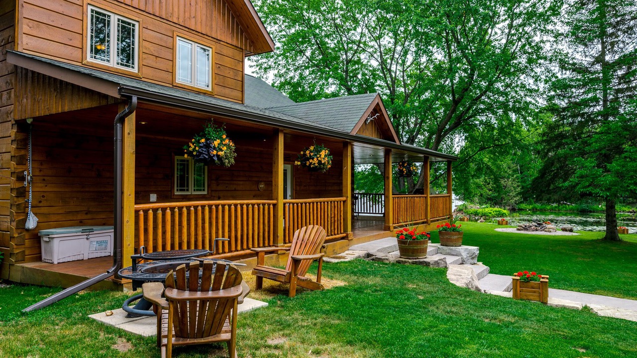 Photo of Patio Balcony in Trent Lakes