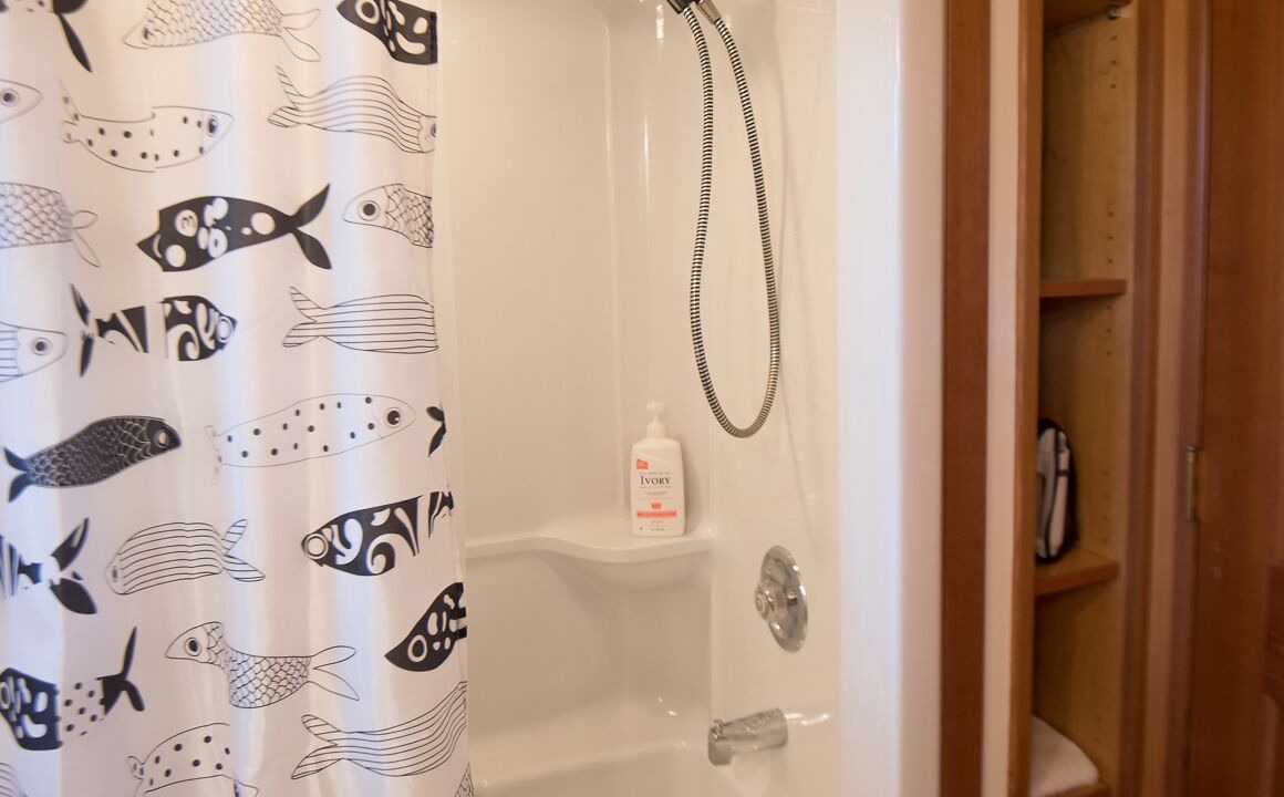 Photo of Bathroom in Maple Bay