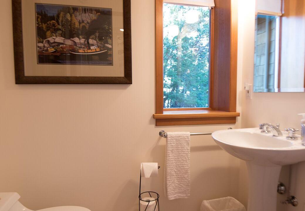 Photo of Bathroom in Maple Bay