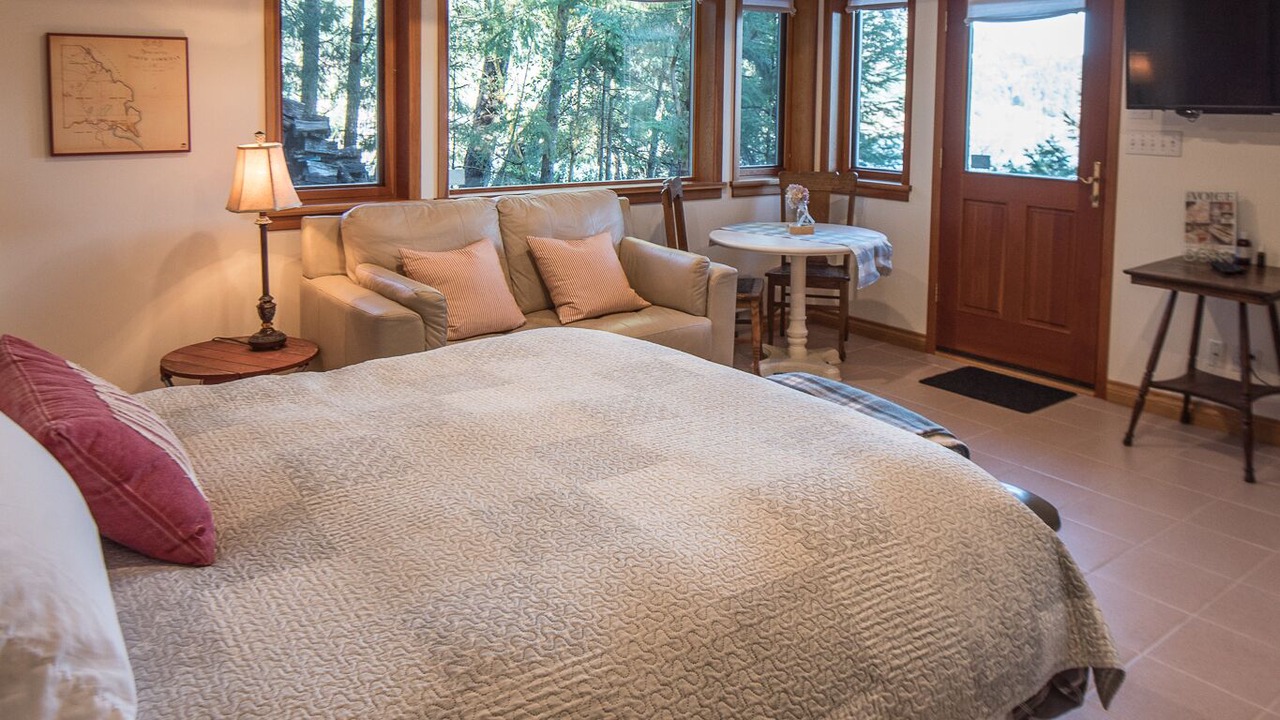 Photo of Bedroom in Maple Bay