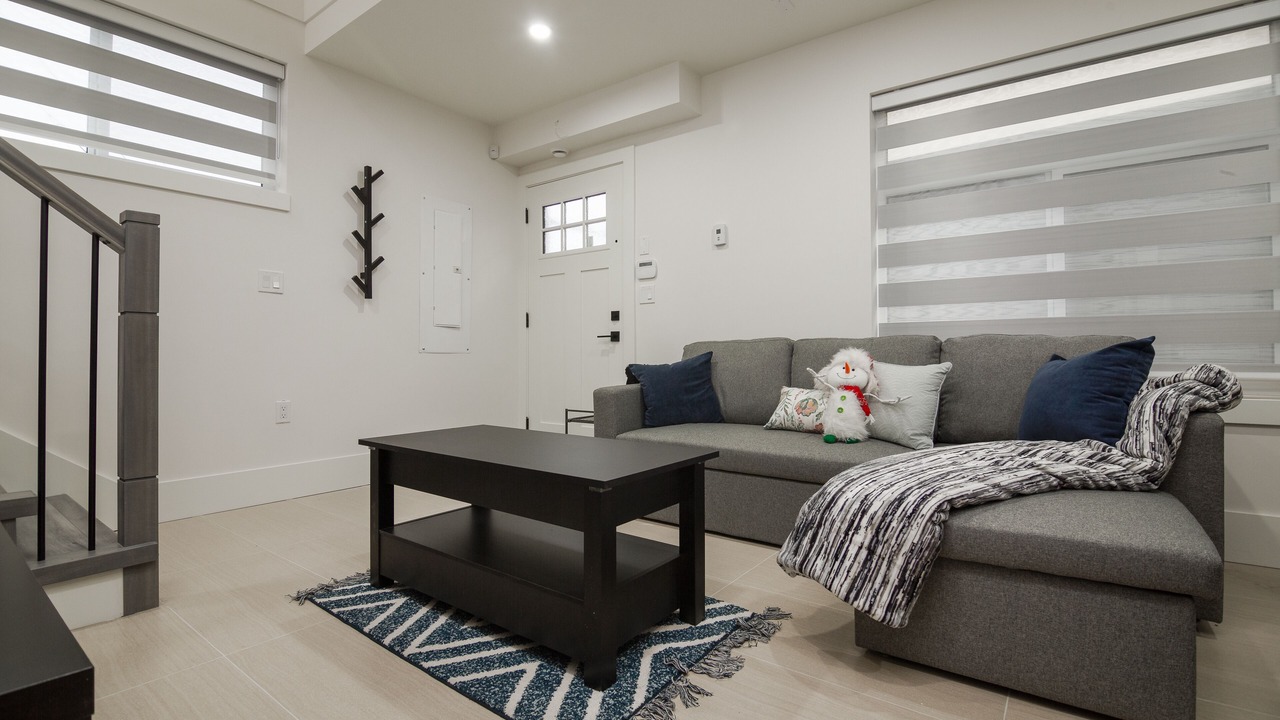 Photo of Livingroom in Vancouver South