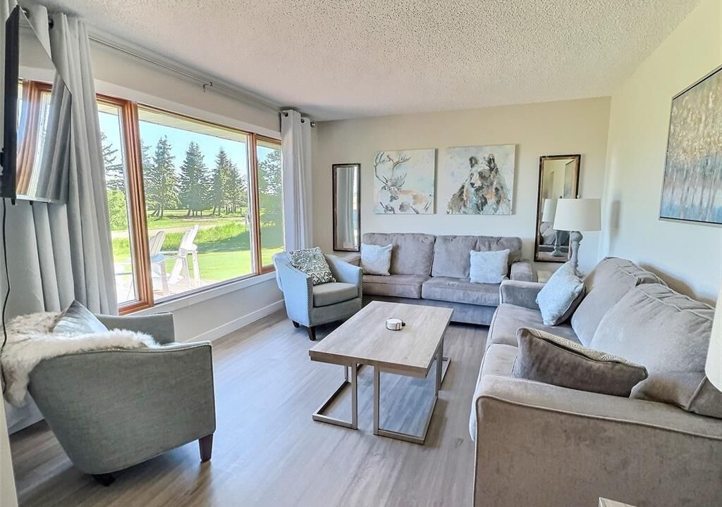 Photo of Livingroom in West Central Saskatchewan