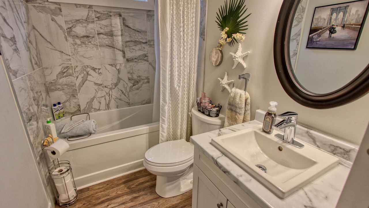 Photo of Bathroom in Brackley Beach