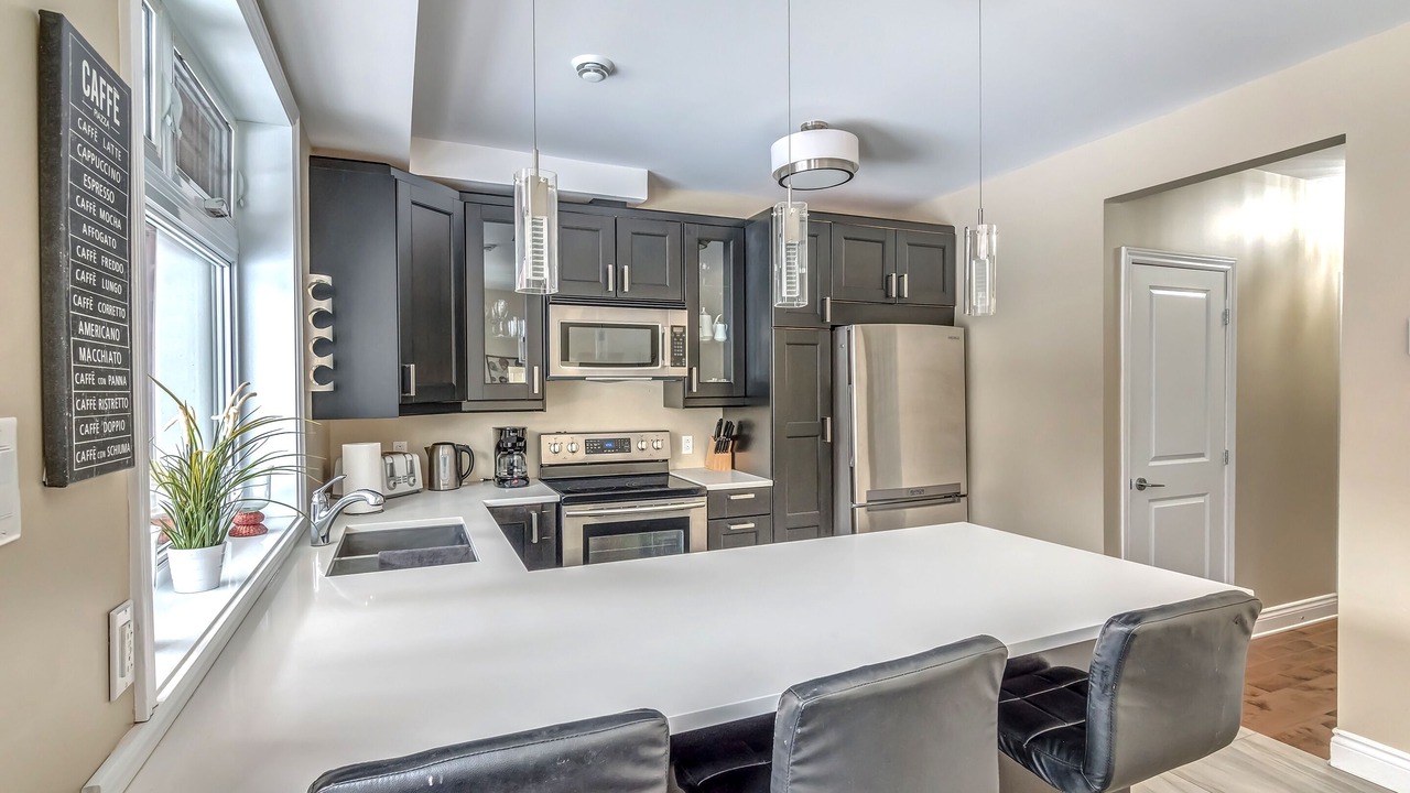 Photo of Kitchen in Cote-Des-Neiges—Notre-Dame-De-Grace