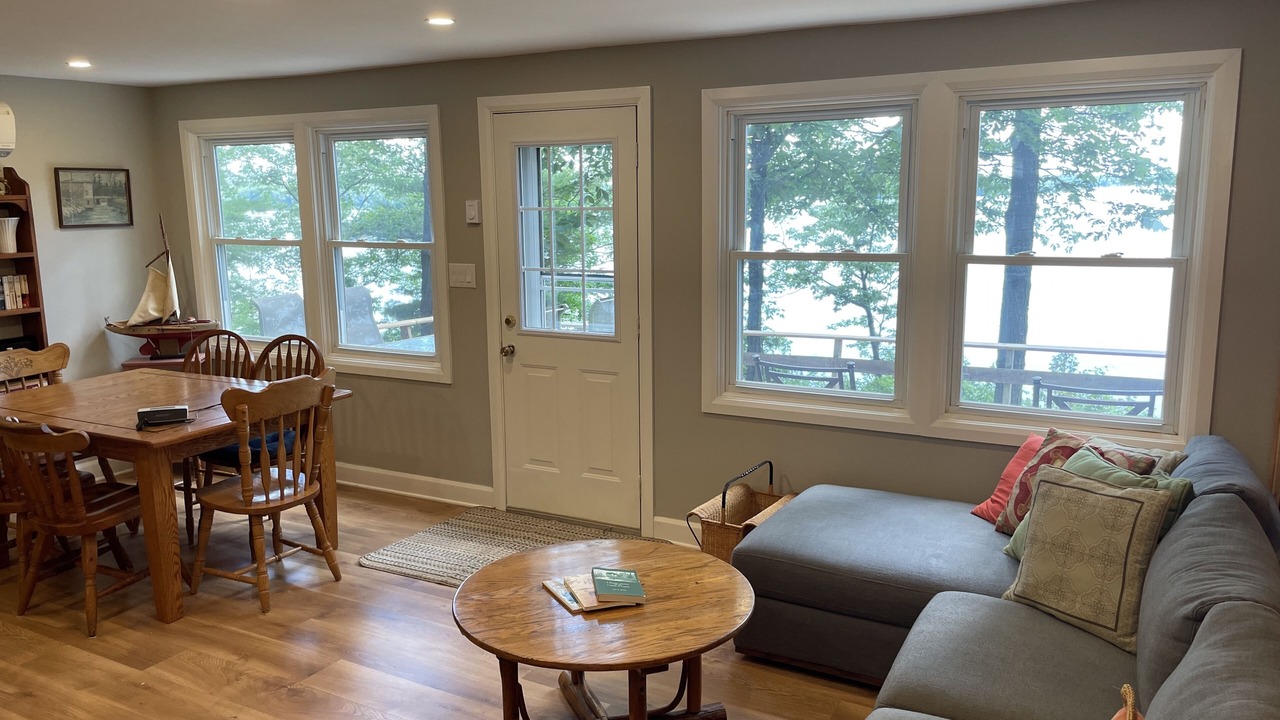 Photo of Livingroom in Rideau Lakes