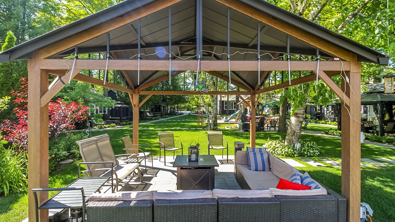 Photo of Patio Balcony in Wasaga Beach