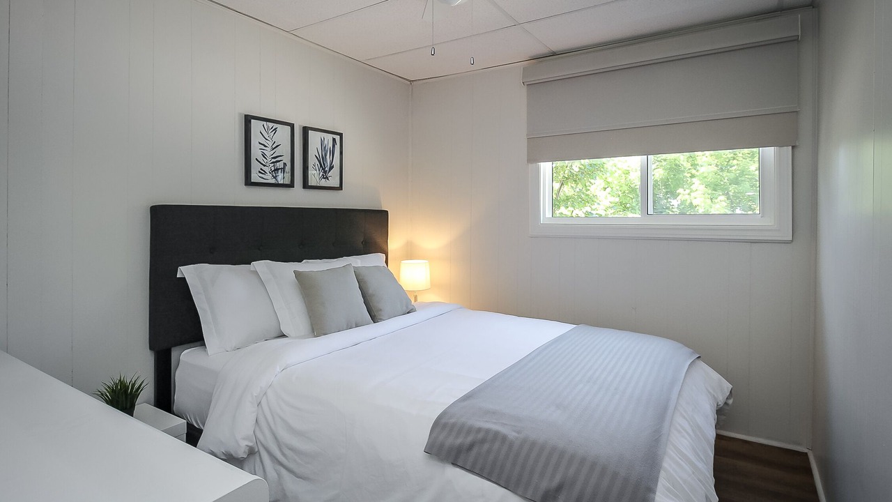 Photo of Bedroom in Wasaga Beach