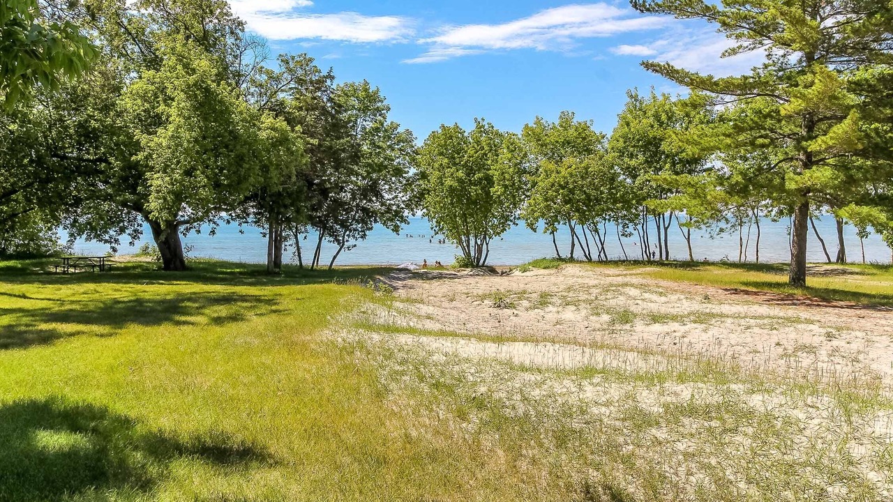 Photo of Outdoor in Wasaga Beach