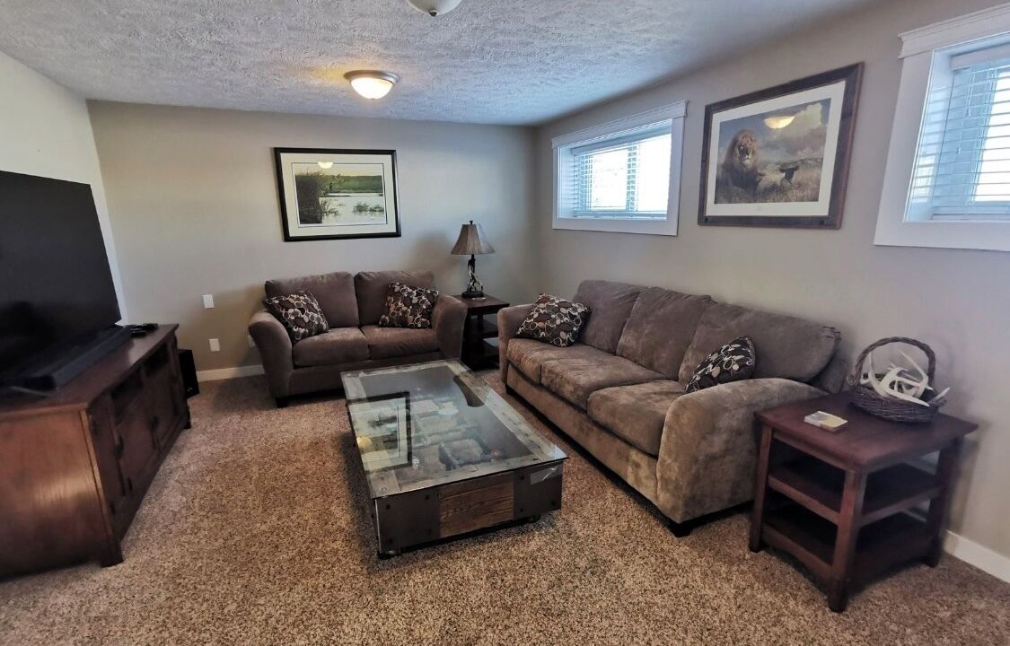 Photo of Livingroom in Cardston