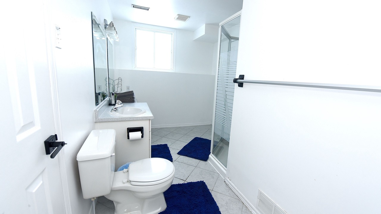 Photo of Bathroom in Amherstview