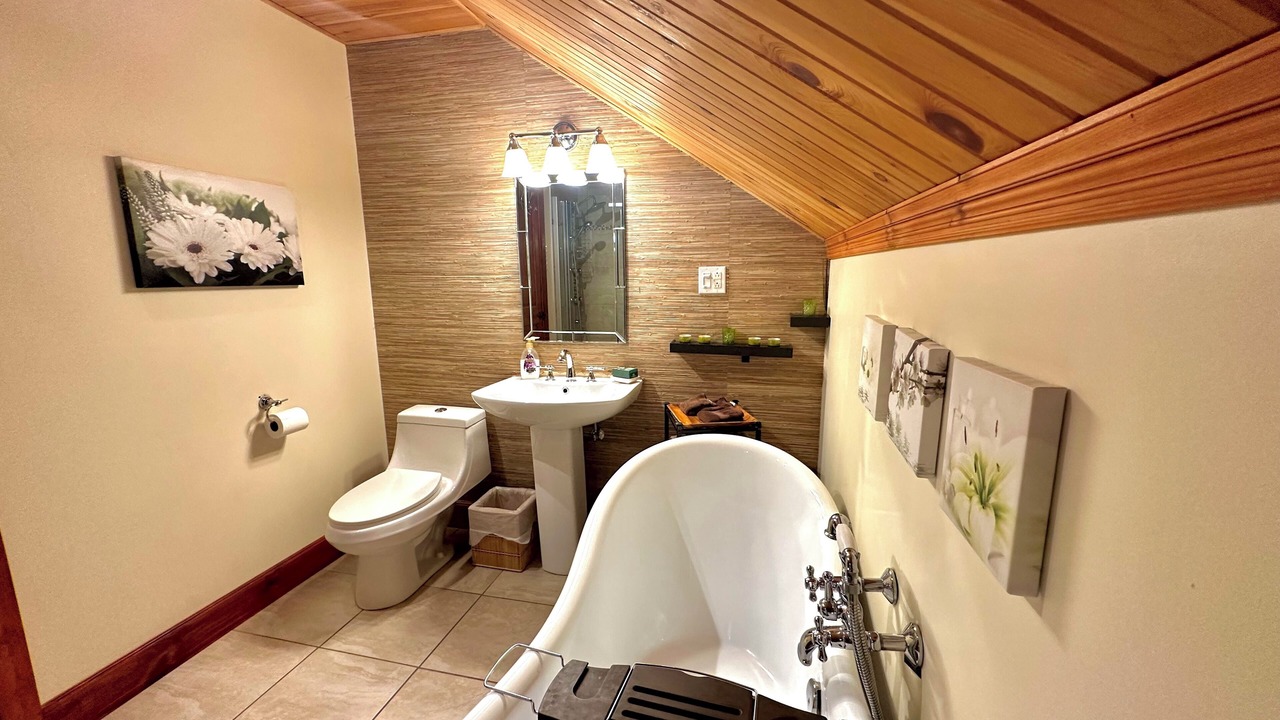 Photo of Bathroom in Saint Zenon