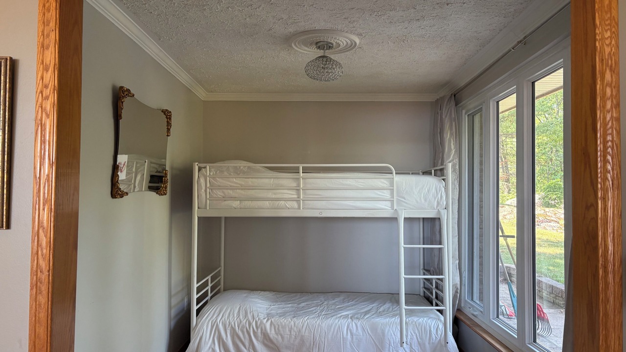 Photo of Bedroom in Tweed