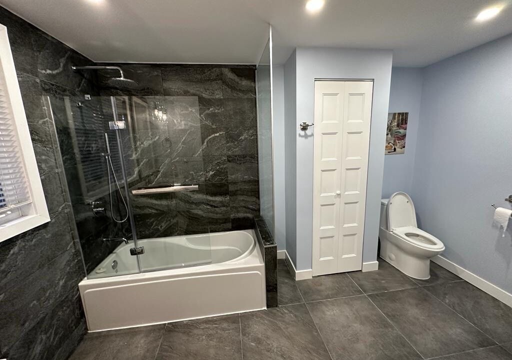 Photo of Bathroom in Saint-Hippolyte