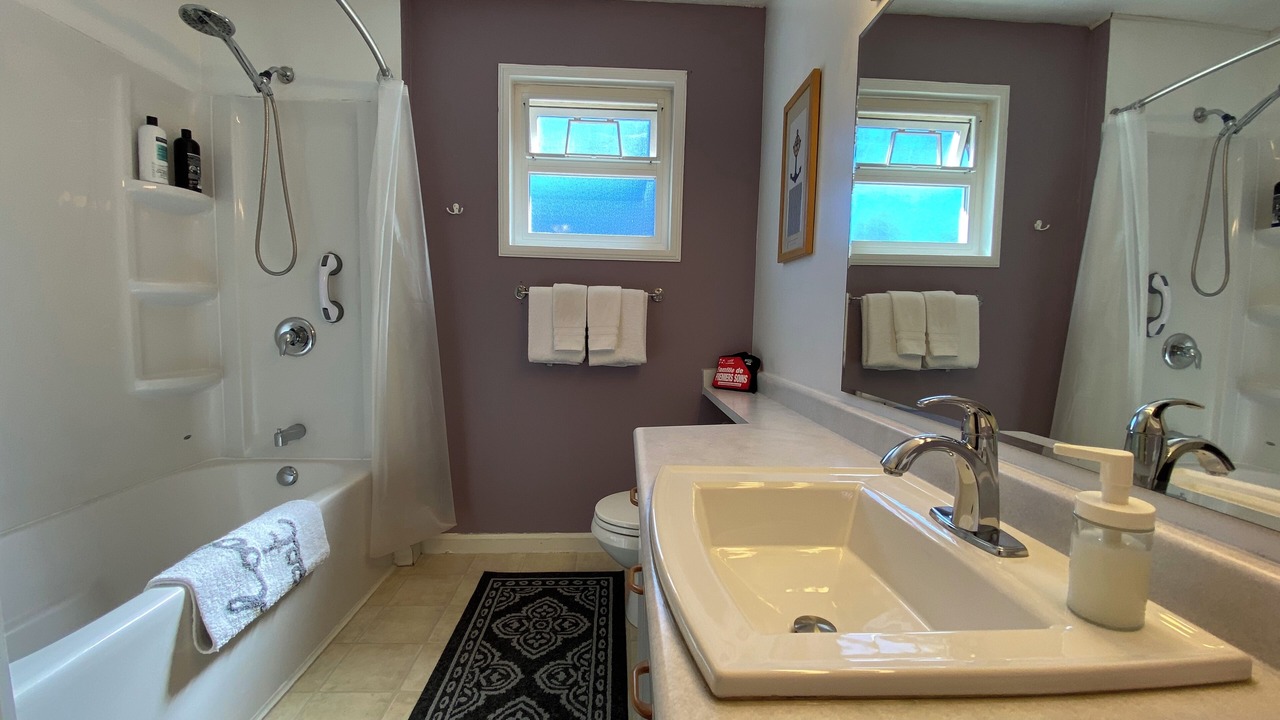 Photo of Bathroom in Sidney