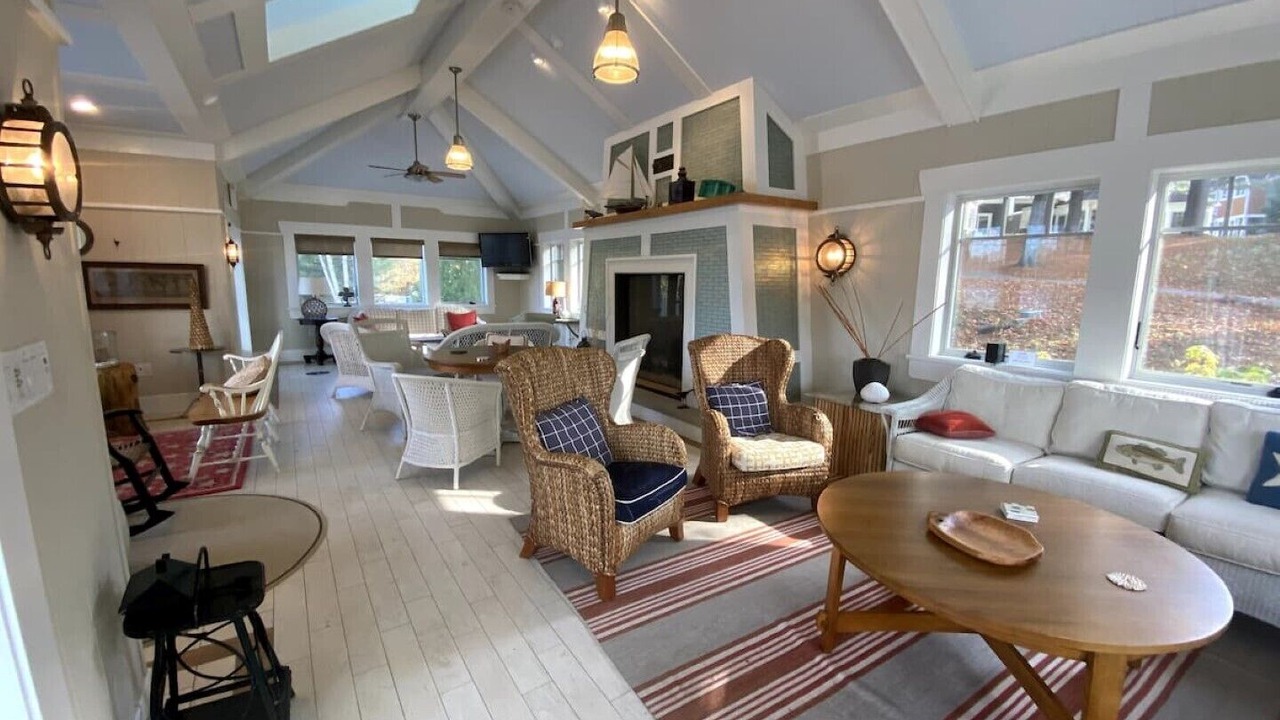 Photo of Livingroom in Baysville