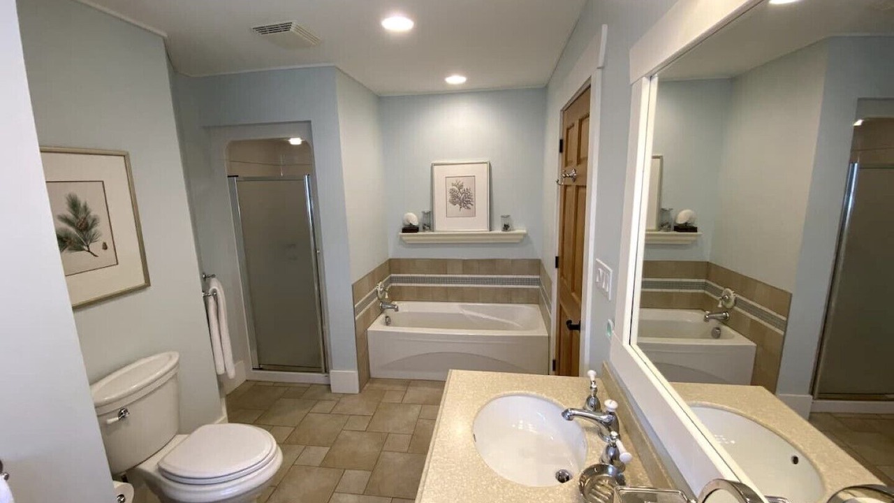 Photo of Bathroom in Baysville