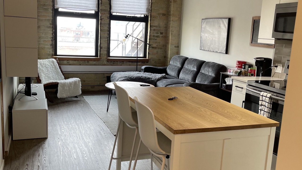 Photo of Livingroom in Exchange District