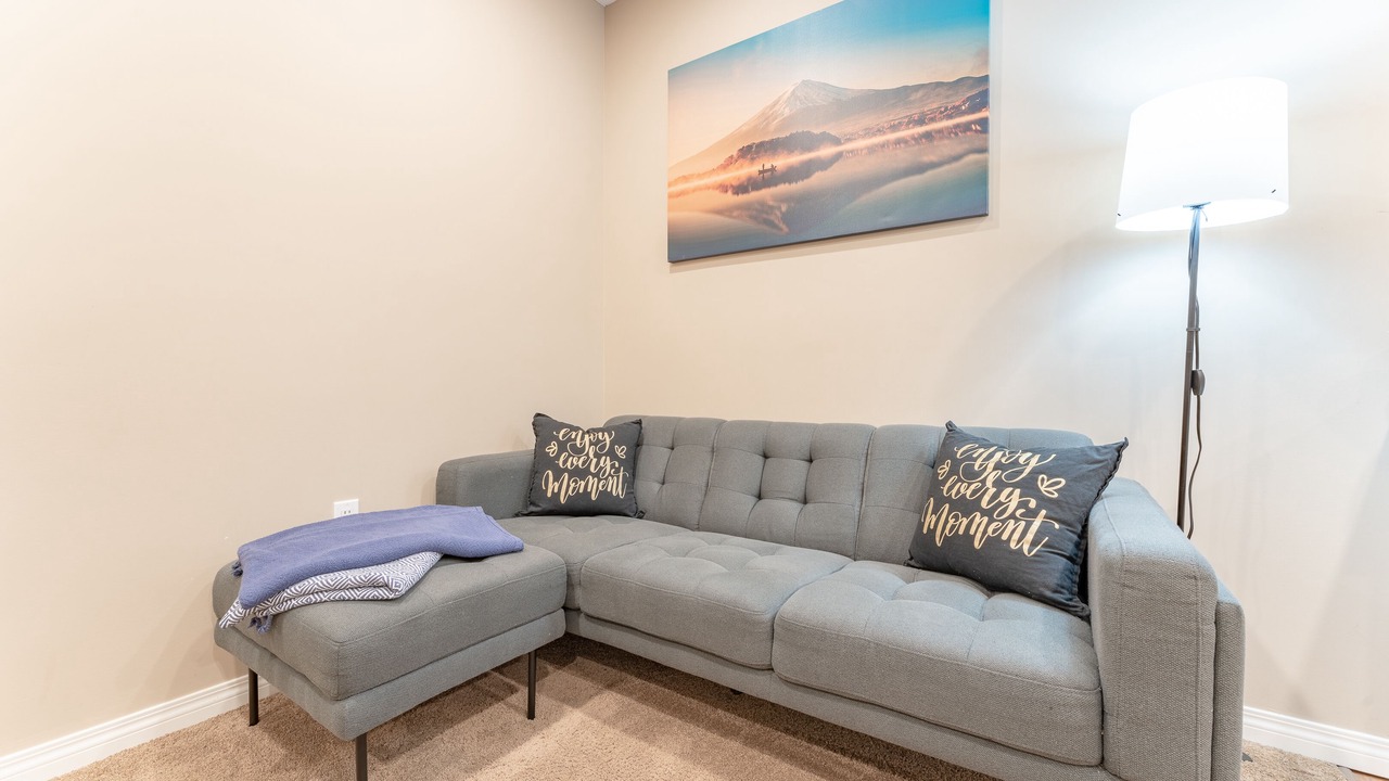 Photo of Livingroom in Symons Valley