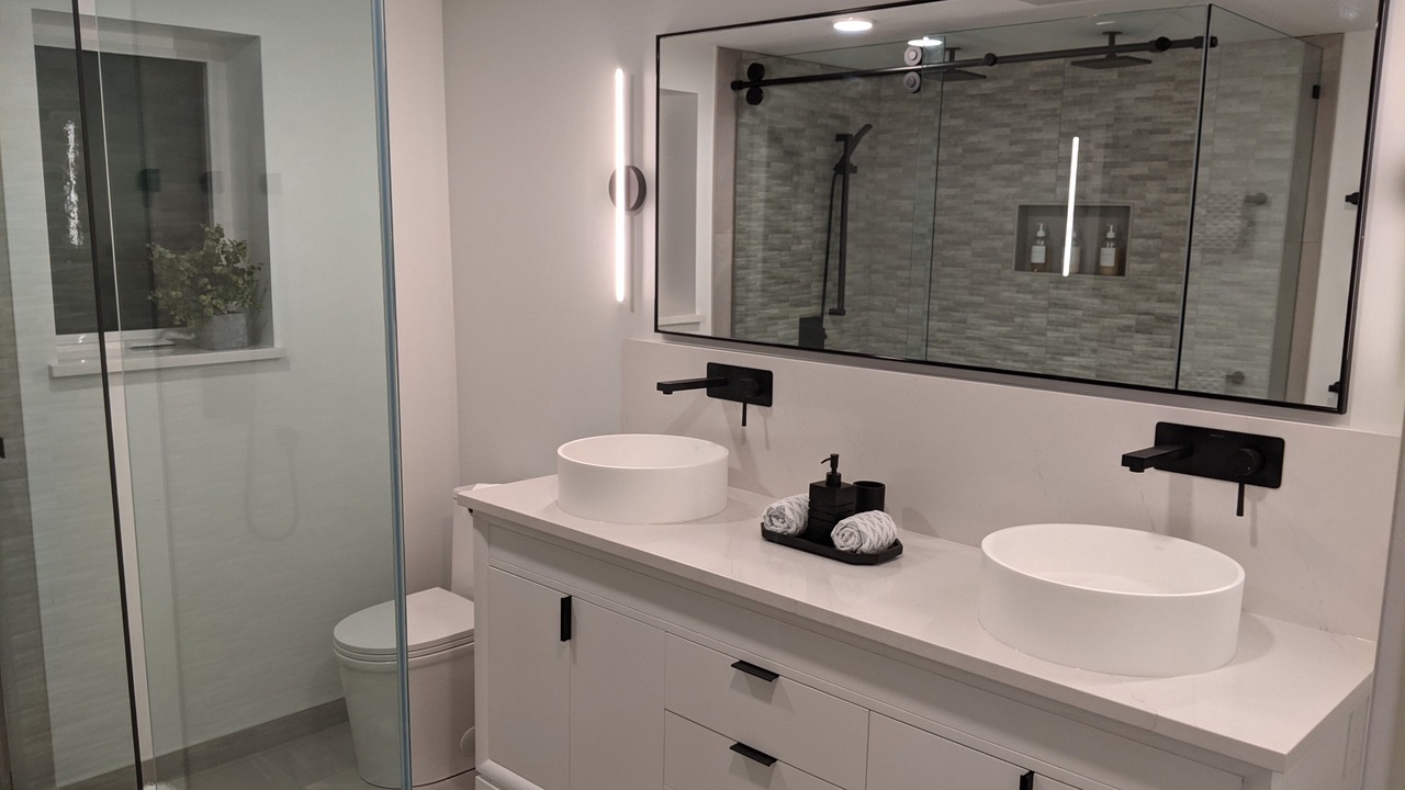 Photo of Bathroom in Maple Bay