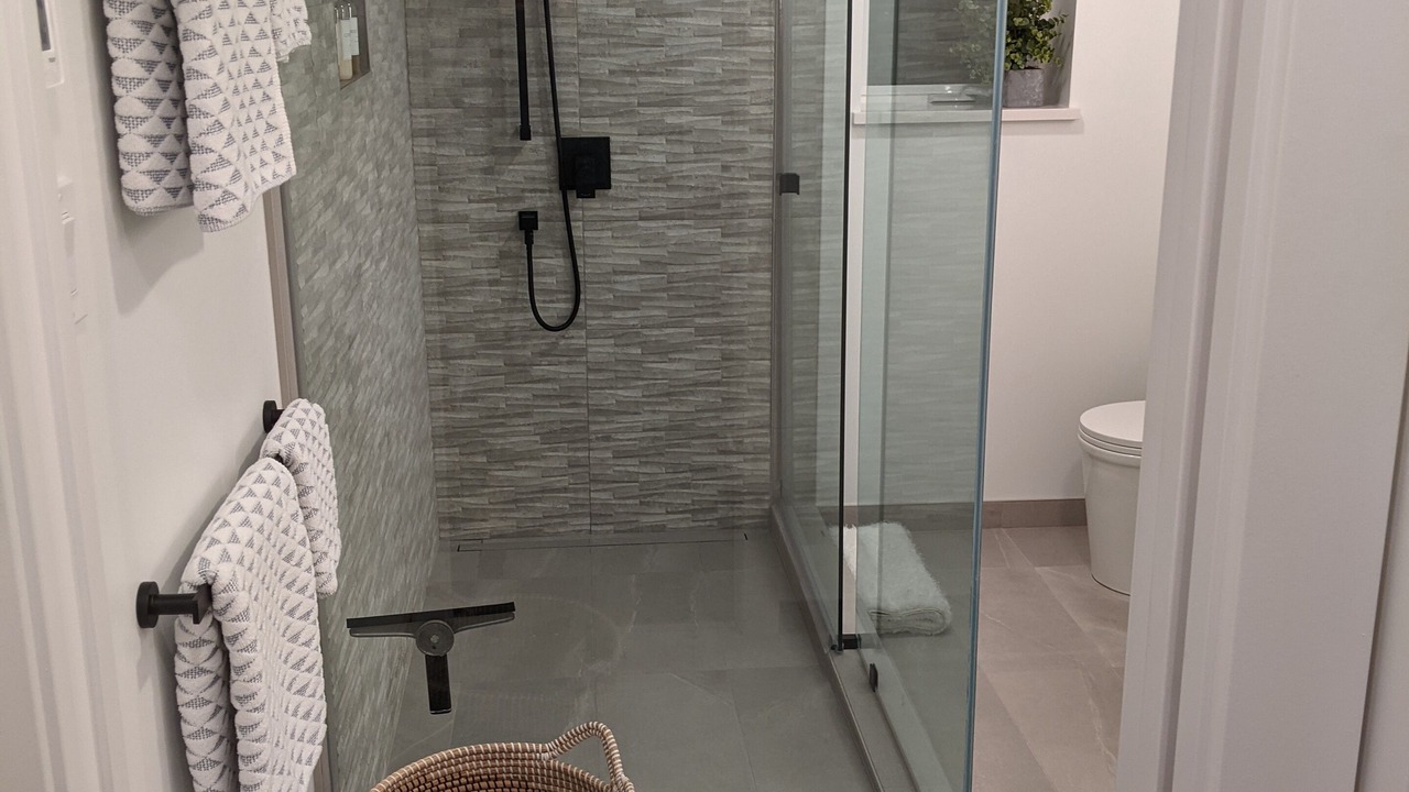 Photo of Bathroom in Maple Bay