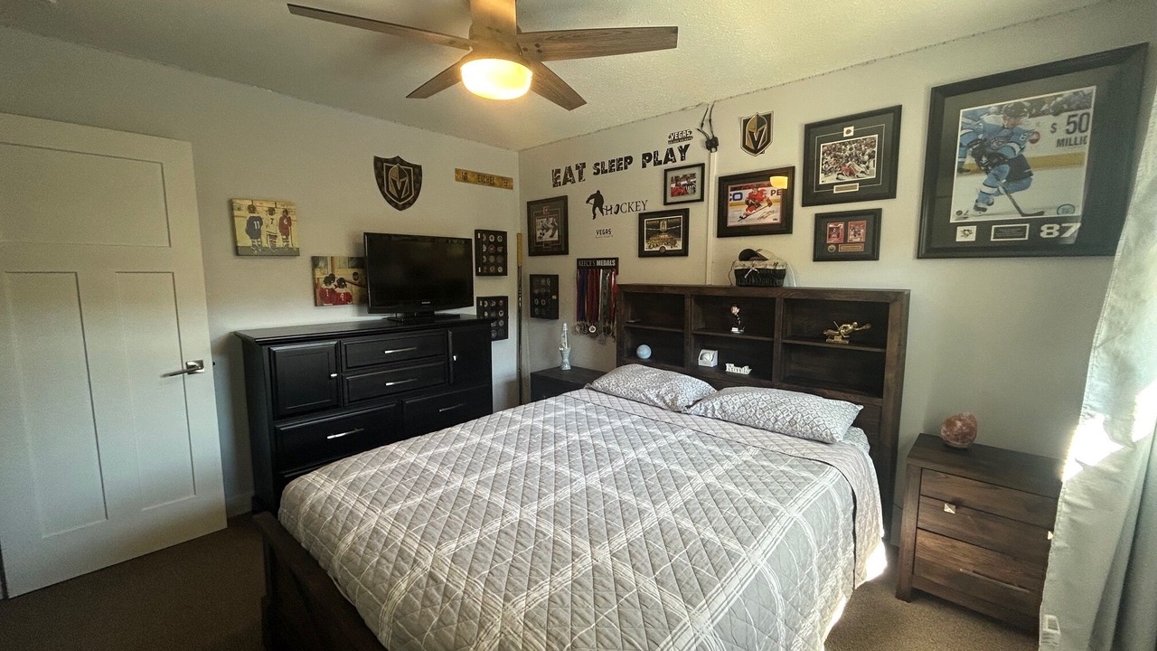 Photo of Bedroom in Okanagan-Similkameen