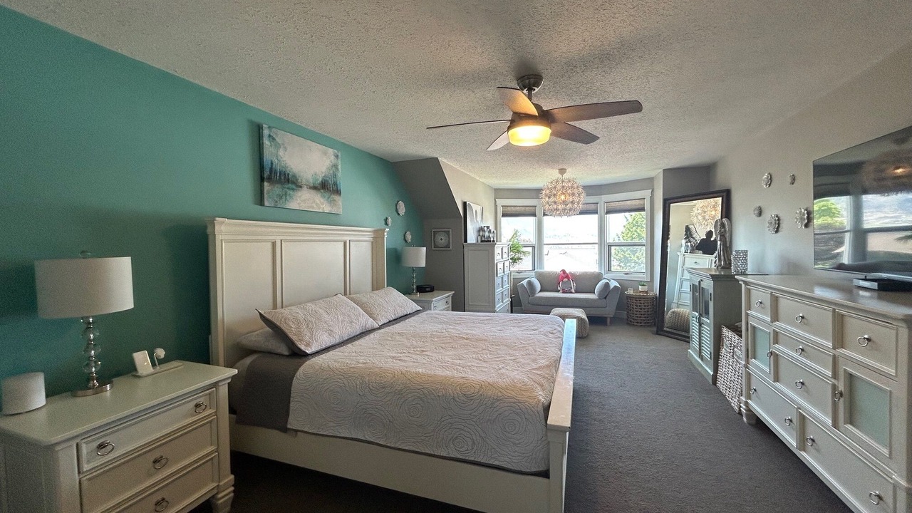 Photo of Bedroom in Okanagan-Similkameen