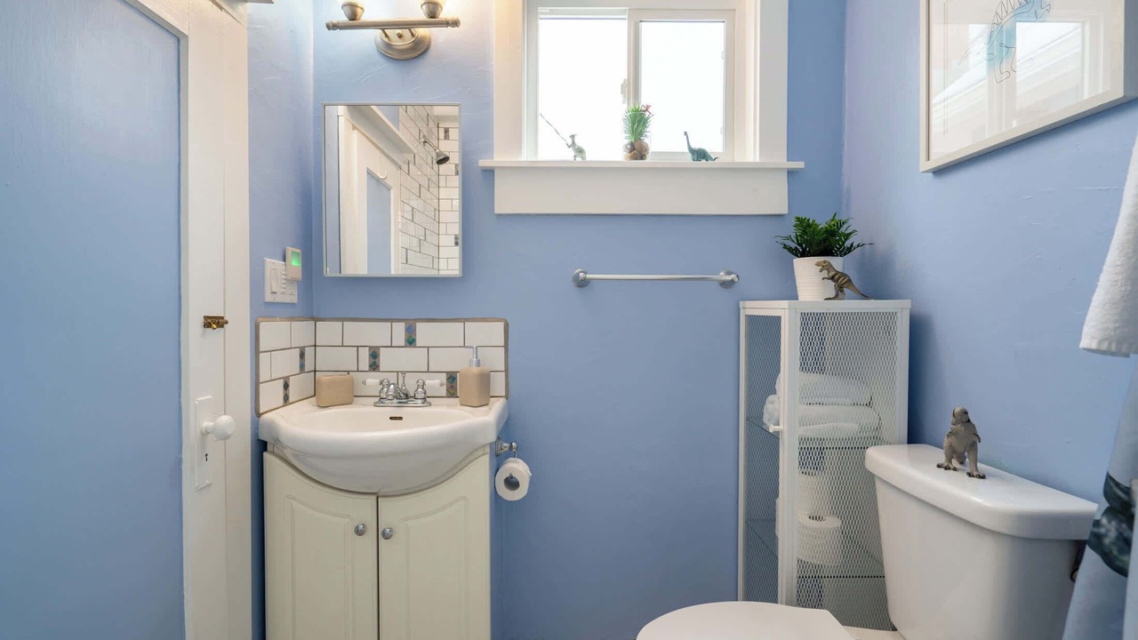 Photo of Bathroom in Drumheller