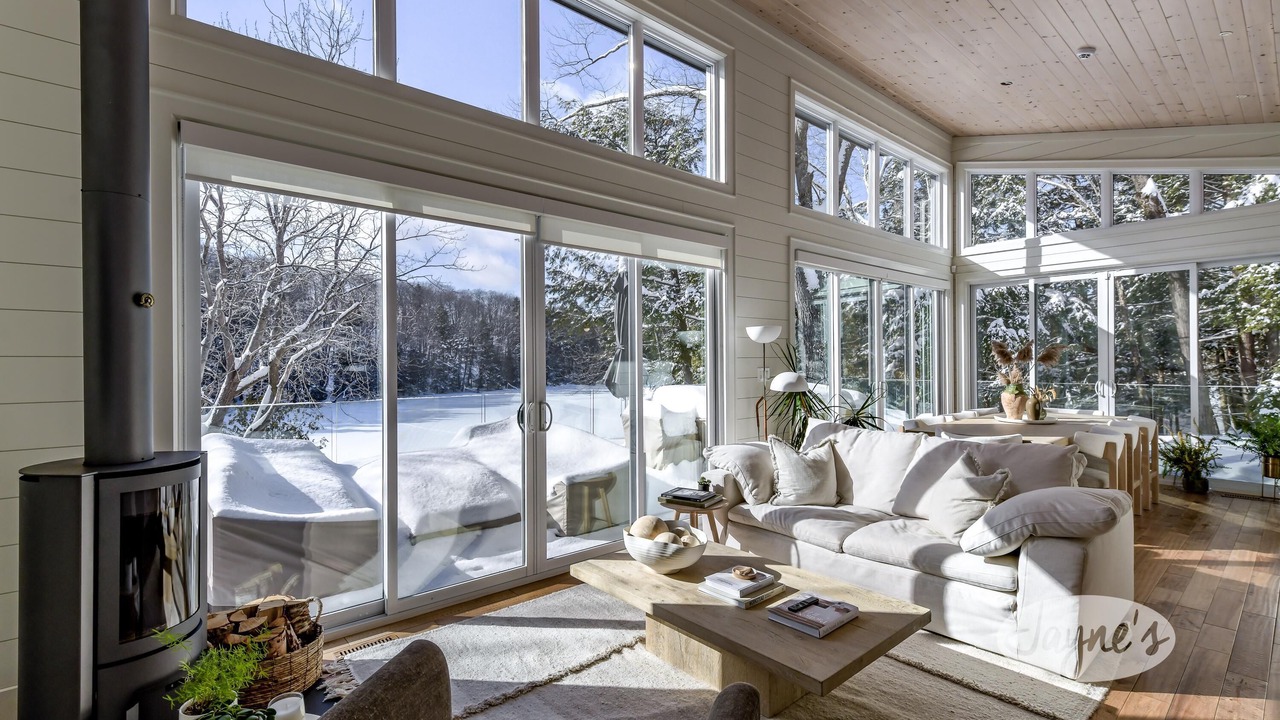 Photo of Bedroom in Muskoka Lakes