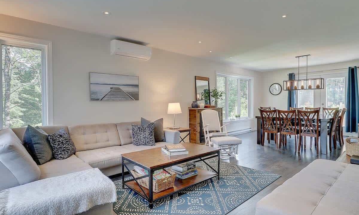 Photo of Livingroom in Stanstead Township