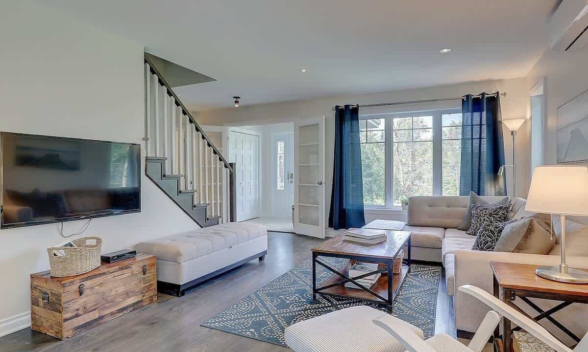 Photo of Livingroom in Stanstead Township