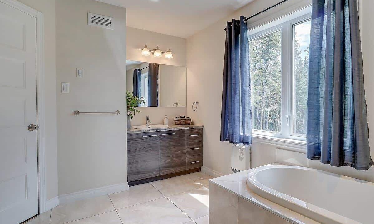 Photo of Bathroom in Stanstead Township