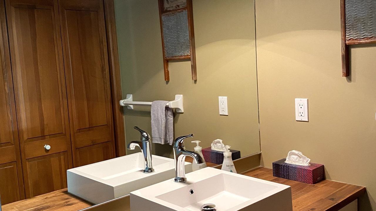 Photo of Bathroom in Saint-Gabriel-de-Valcartier
