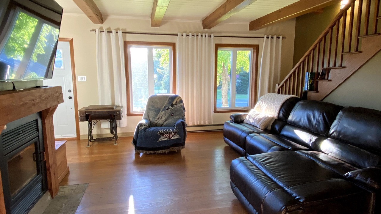 Photo of Livingroom in Saint-Gabriel-de-Valcartier