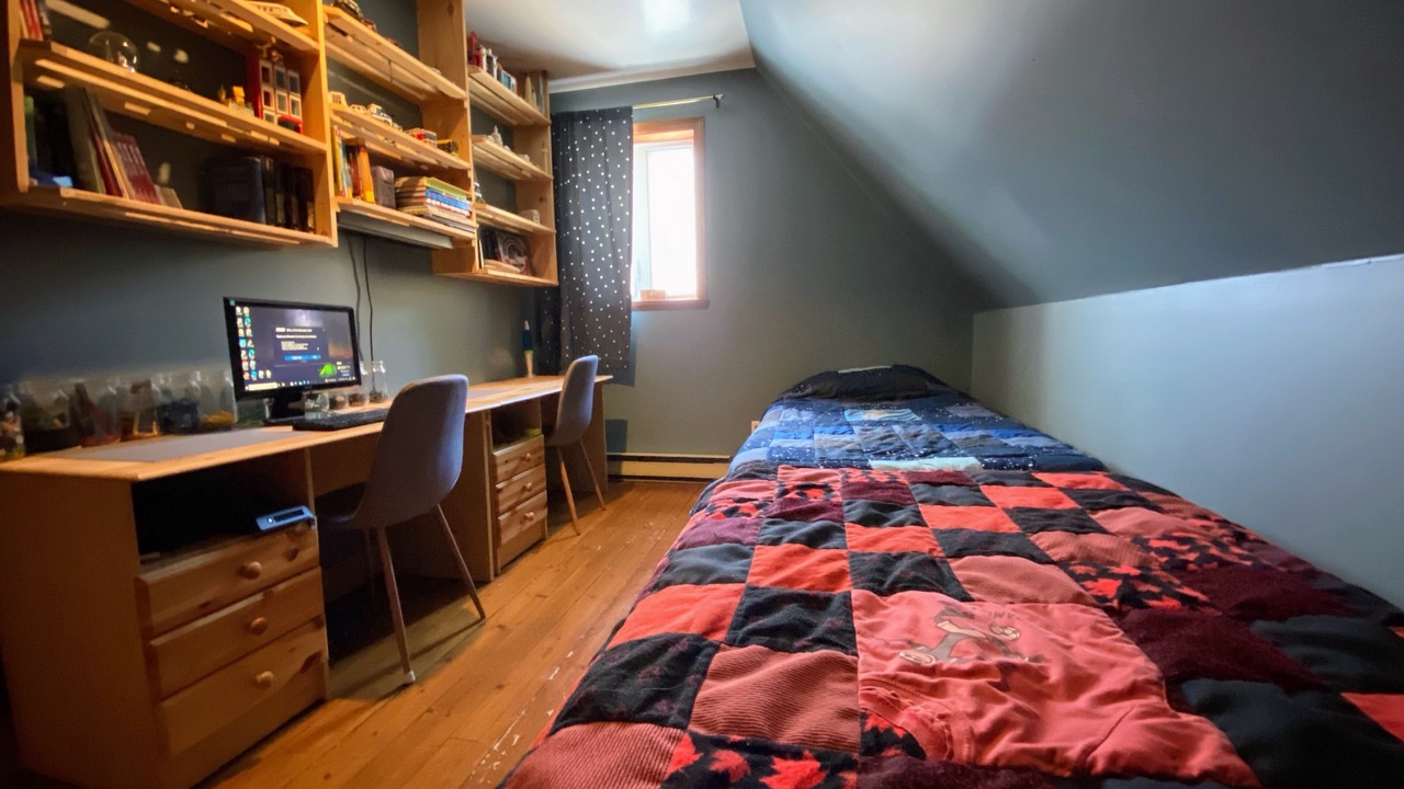 Photo of Bedroom in Saint-Gabriel-de-Valcartier