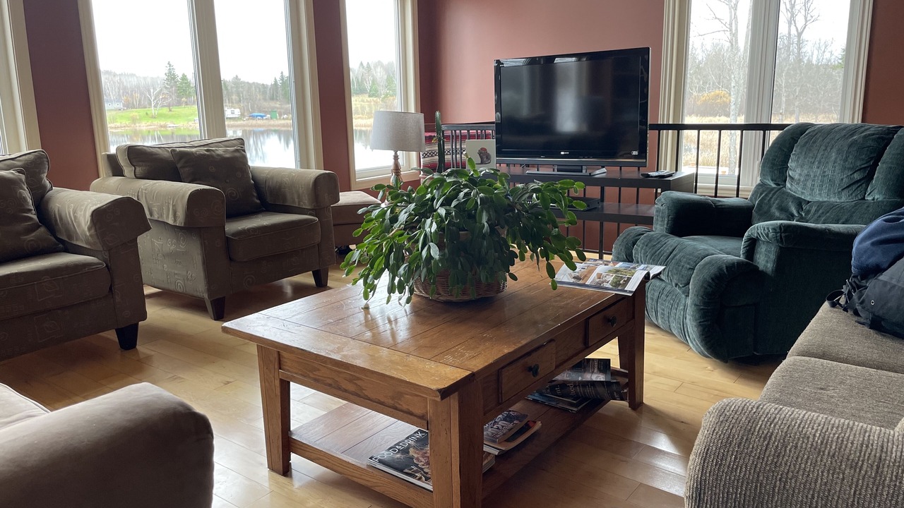 Photo of Livingroom in Unorganized Centre Parry Sound