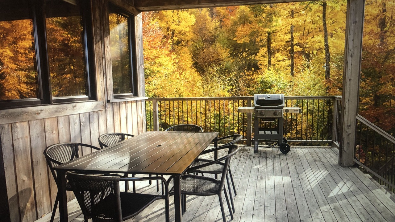 Photo of Outdoor in Bolton-Est