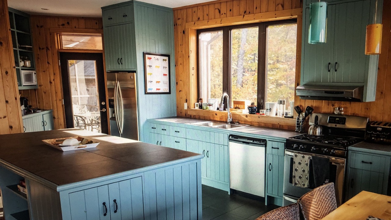 Photo of Kitchen in Bolton-Est