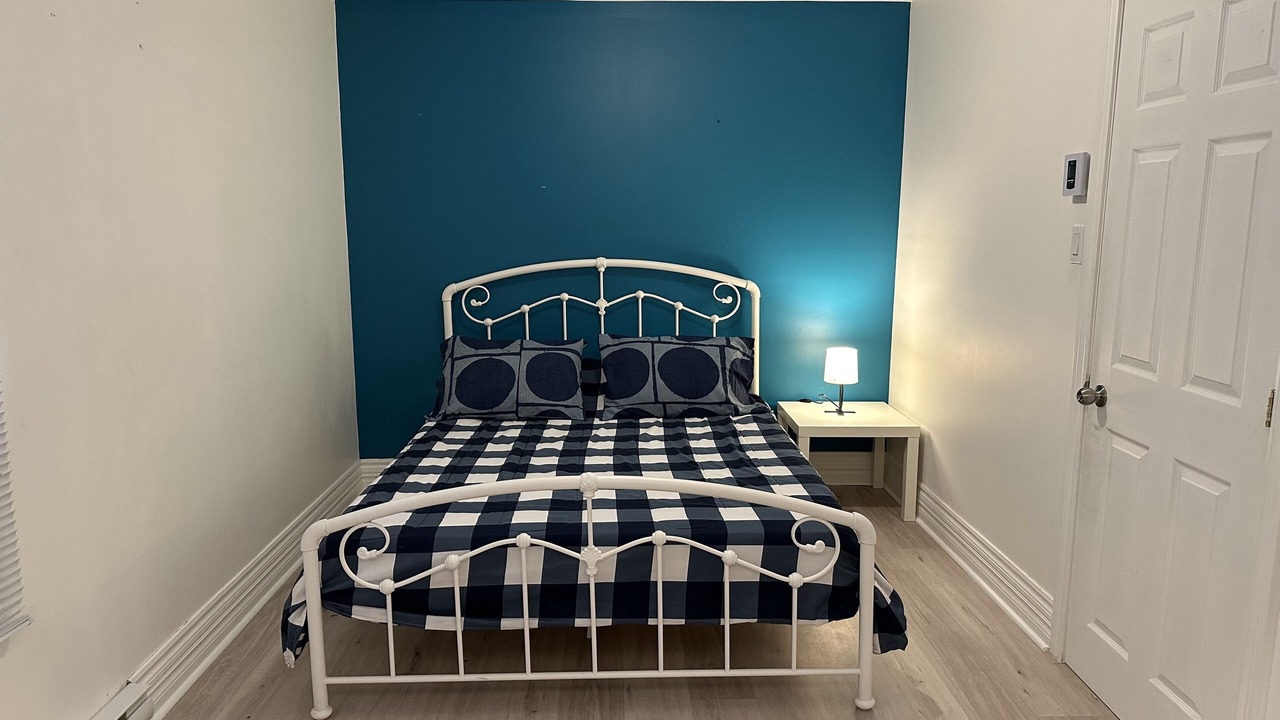 Photo of Bedroom in Longueuil