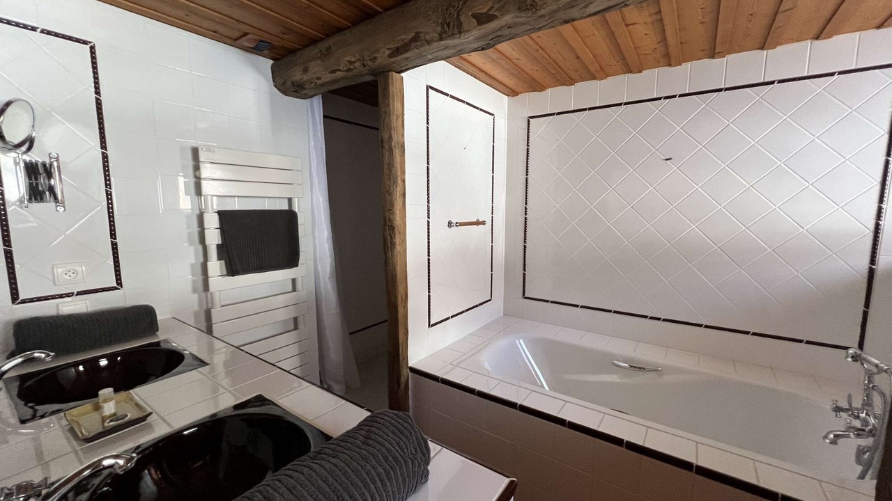 Photo of Bathroom in Sainte-Foy-Tarentaise
