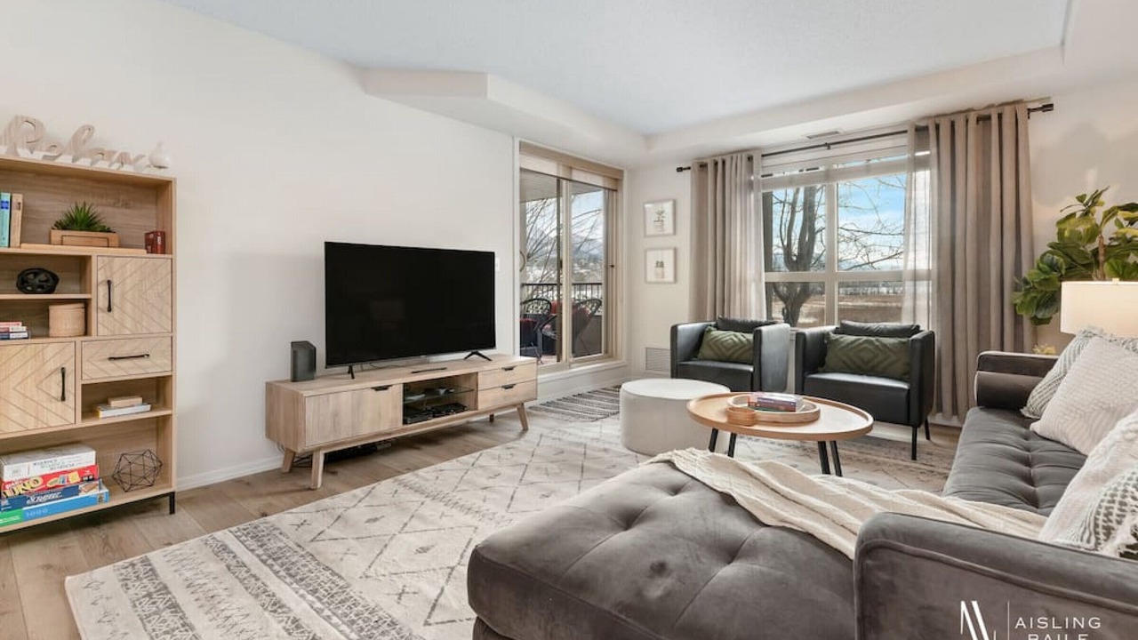 Photo of Livingroom in East Kootenay