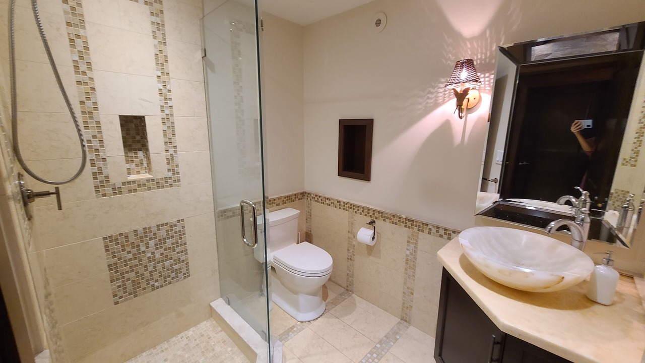 Photo of Bathroom in Upper Village