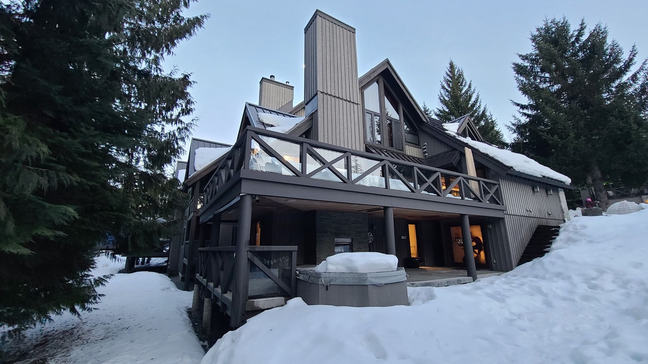 Photo of Outdoor in Upper Village