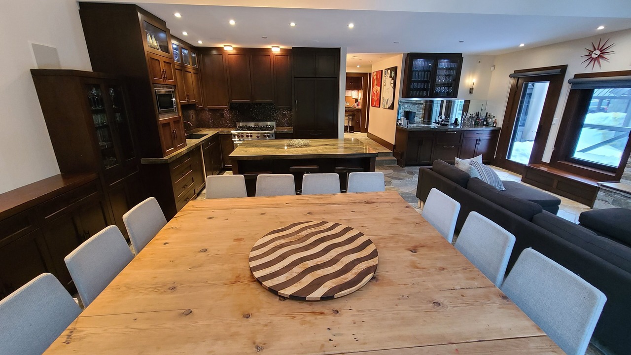 Photo of Livingroom in Upper Village