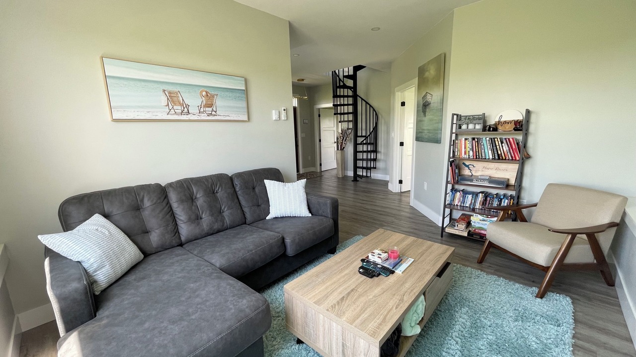 Photo of Livingroom in Bayview