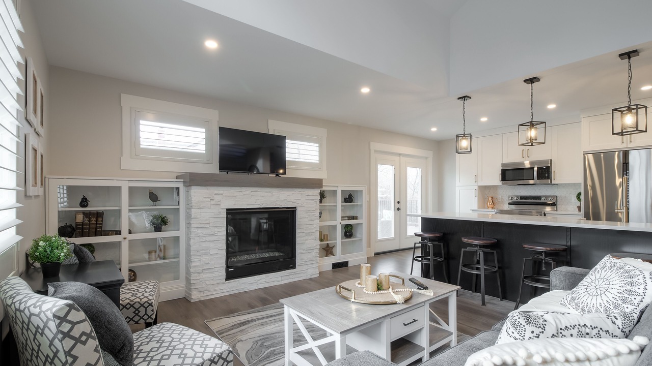 Photo of Livingroom in South Lethbridge