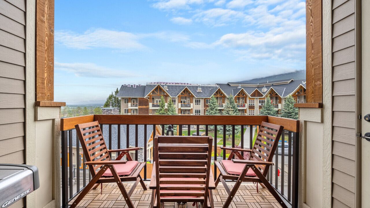 Photo of Patio Balcony in East Kootenay