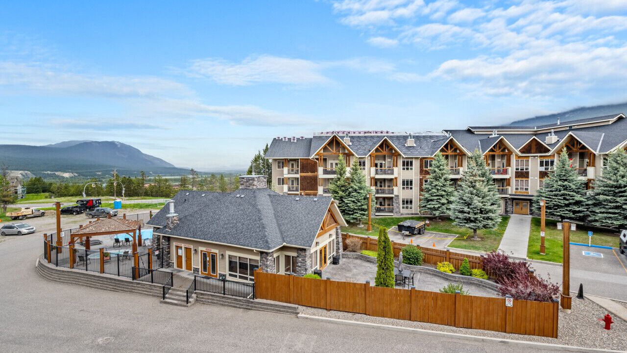 Photo of Patio Balcony in East Kootenay